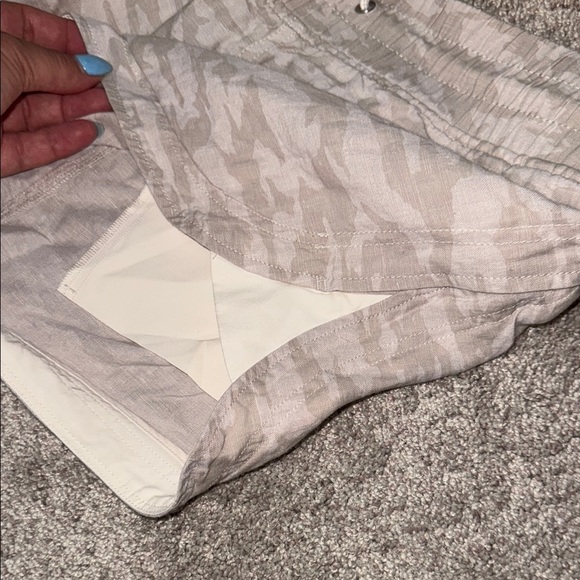 Athleta Cabo linen Shortie with Drawstring Waistband - Picture 4 of 4